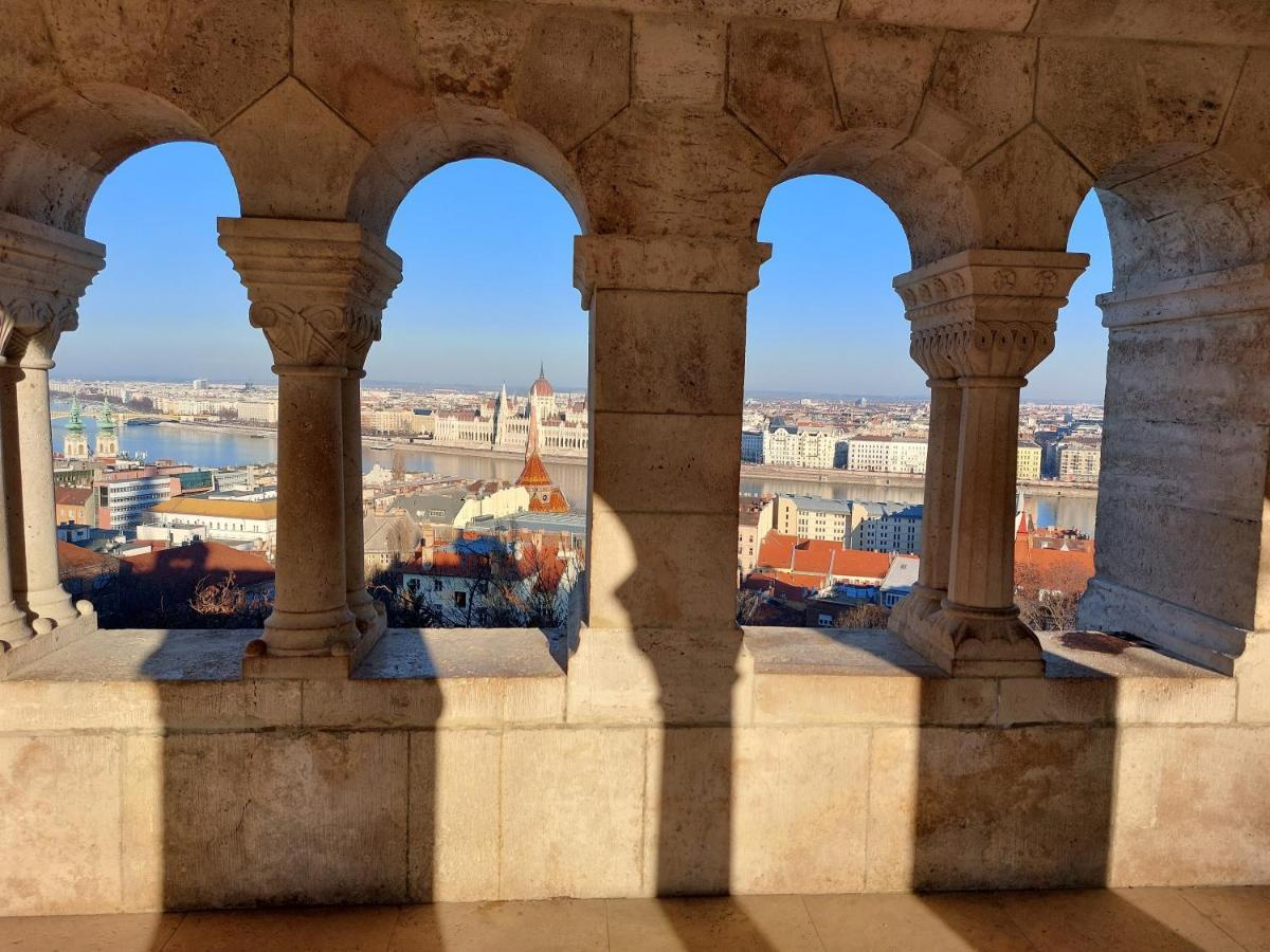Sunny Studio At The Castle Будапеща Екстериор снимка