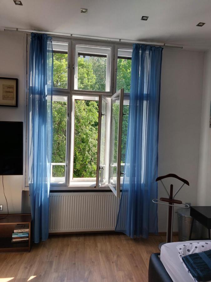 Sunny Studio At The Castle Будапеща Екстериор снимка